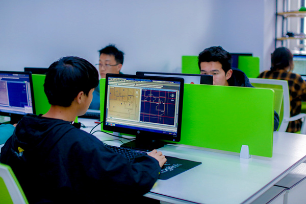 南京新華電腦專修學院好不好，到底怎么樣？